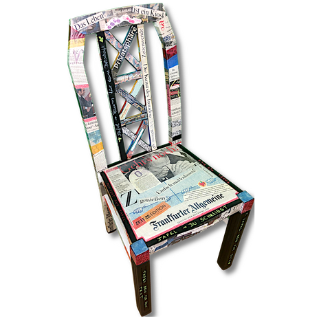 Stuhl im Zeitungsdesign - Kunstvolle Personalisierbare Möbel und Einrichtungsunikate - KreaFreiKunst
