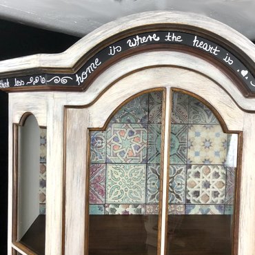 Vintage Vitrine aus Massiven Holz mit anpassbaren Lettering Botschaften - Kreative Möbel KreaFreiKunst by TLN